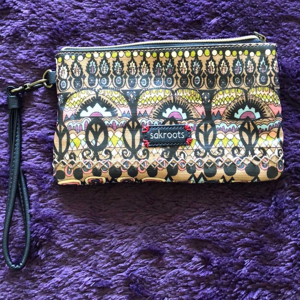 Sakroots Charging Wristlet